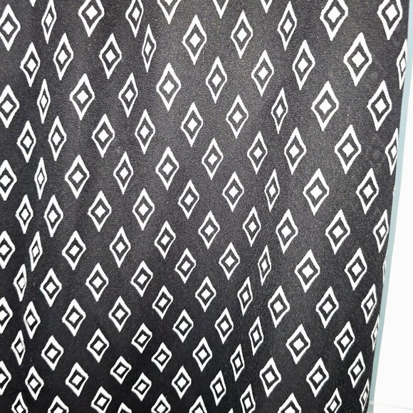 Studio Y Black White Tank Top Diamond Size Medium - Picture 3 of 5